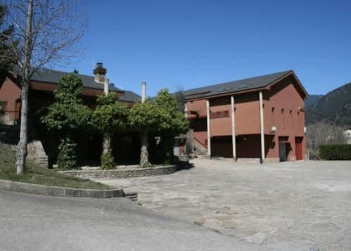 Alberg Escola De Piragueisme De Sort Exterior photo